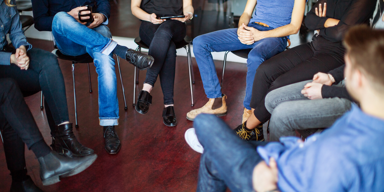Teammitglieder*innen beim Ideenfindungs-Workshop