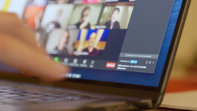 Online-Events mit Videokonferenz Software Zoom Videokonferenz beim Teddy Award