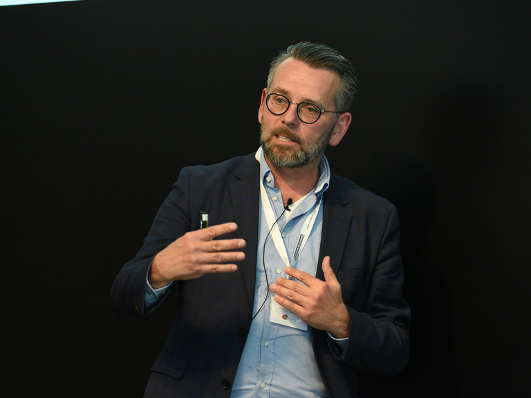 Armin Berger beim Vortrag zu Künstliche Intelligenz & Storytelling