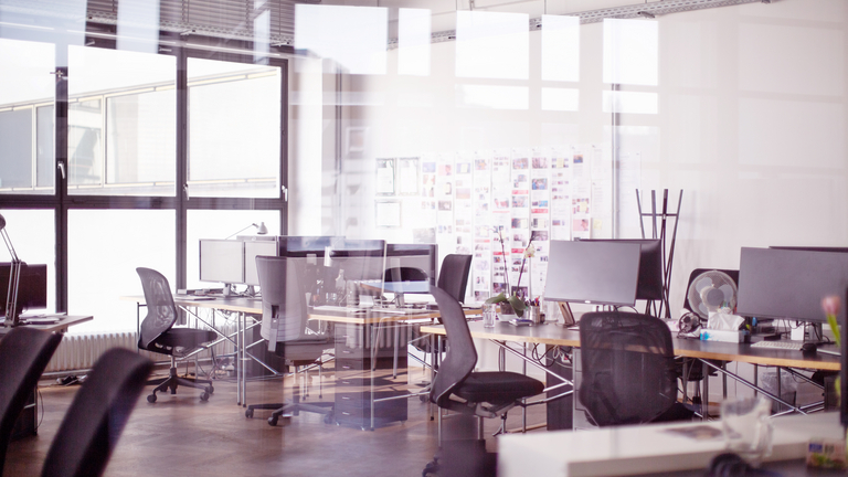 Offenen Arbeitsumgebung im Büro einer Digitalagentur.