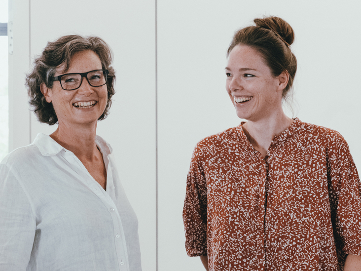 Employees from the online editorial department